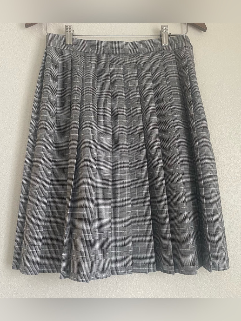 Vintage Bill Blass pleated mid length plaid skirt, 28" waist
